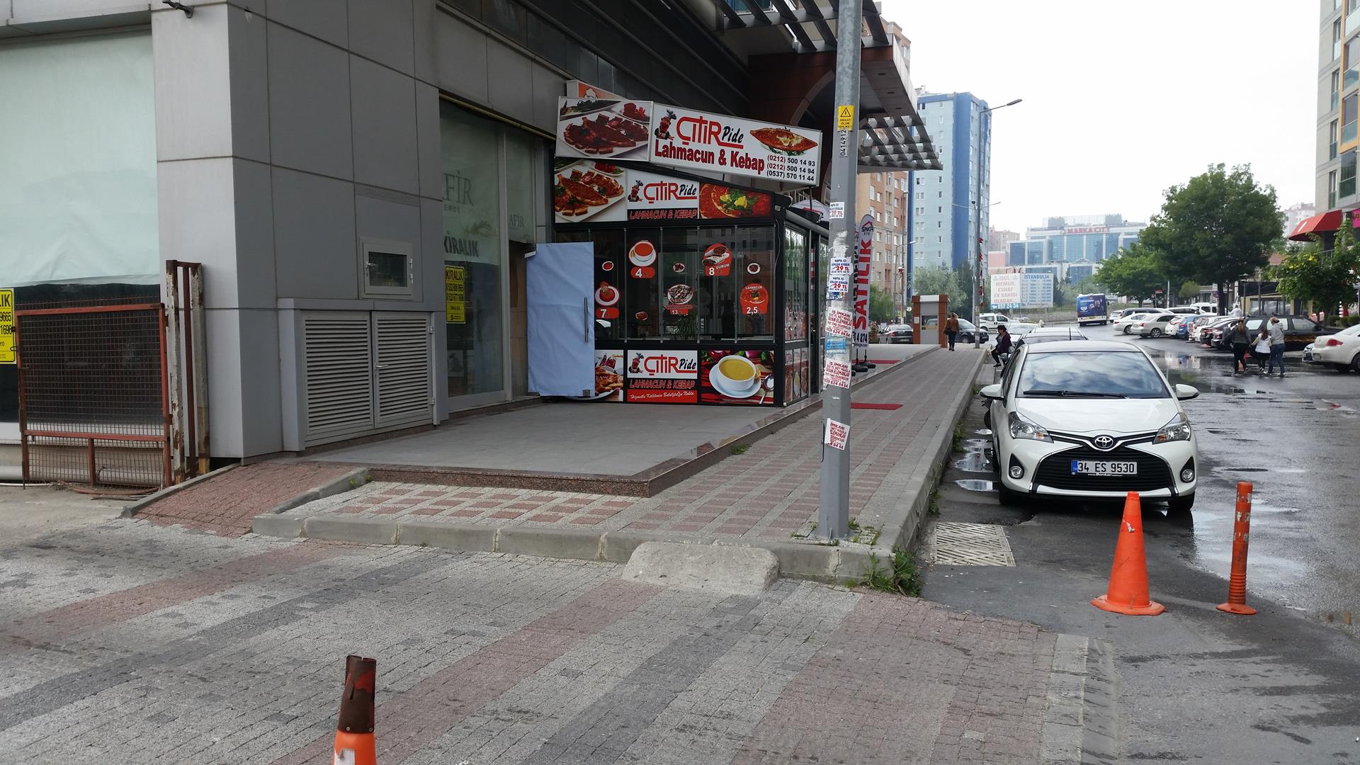 Kiralık Dükkan, İstanbul / ESENYURT / CUMHURİYET