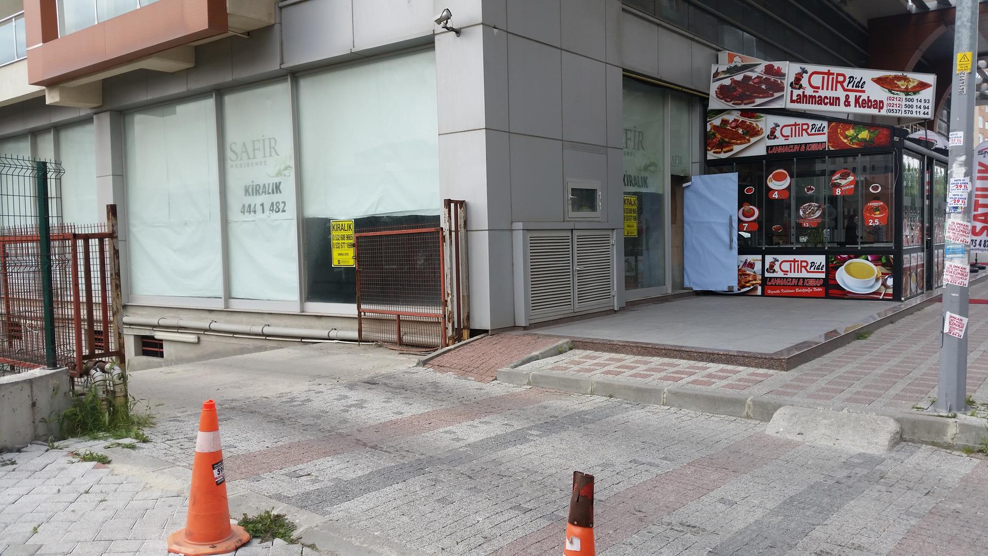 Kiralık Dükkan, İstanbul / ESENYURT / CUMHURİYET