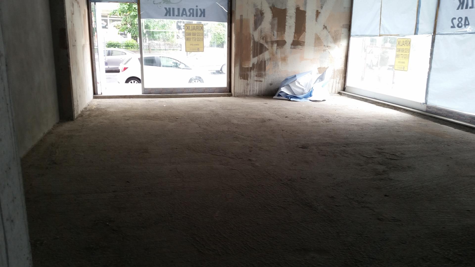 Kiralık Dükkan, İstanbul / ESENYURT / CUMHURİYET