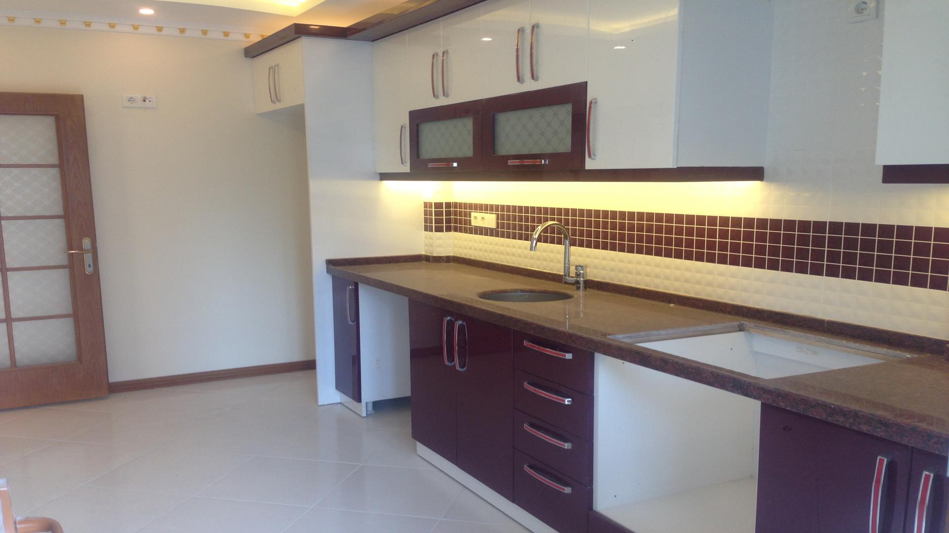 Satılık Apartman, İstanbul / GÜMÜŞ PALA / GÜMÜŞ PALA