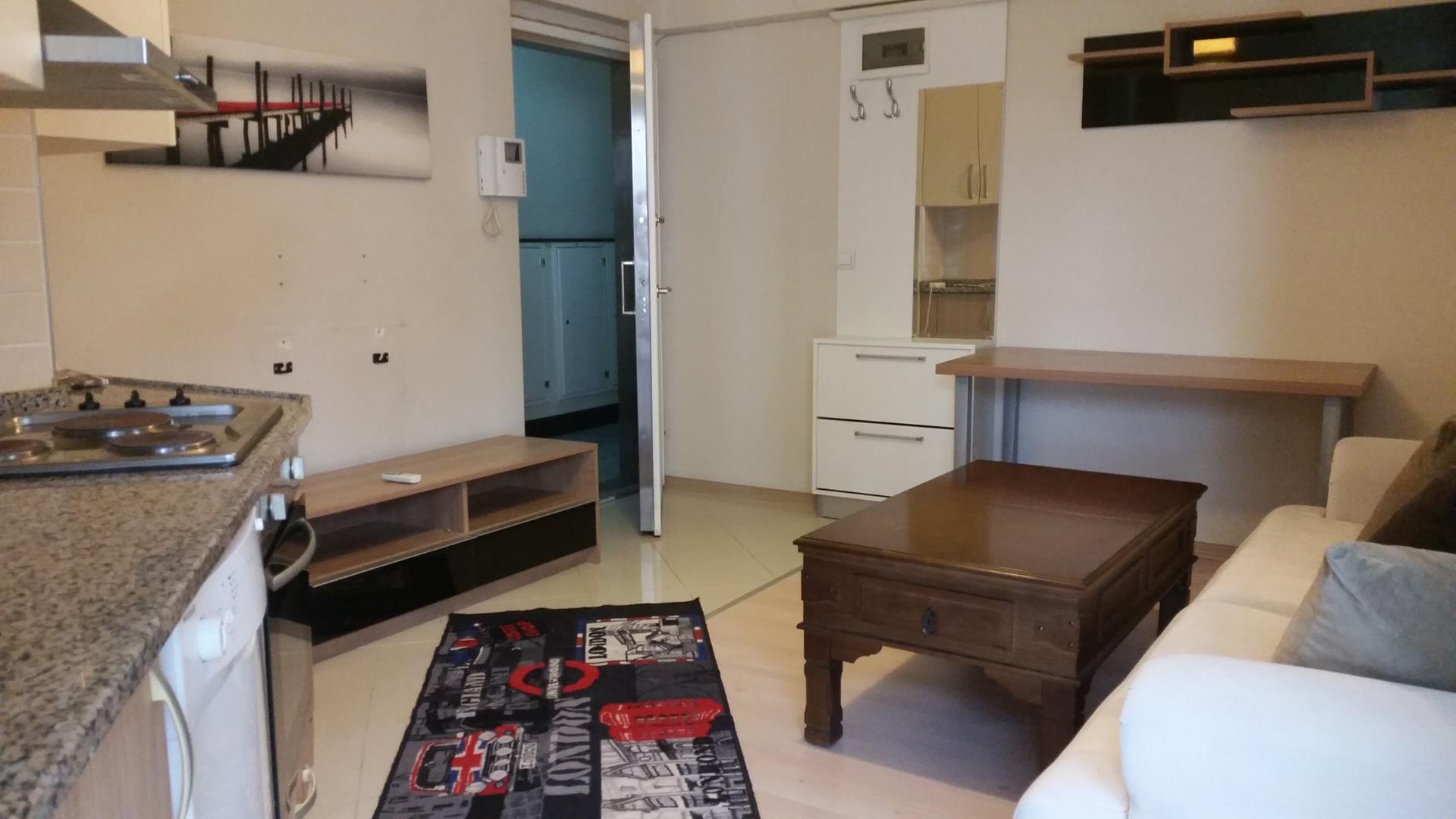 Kiralık Daire, İstanbul / ESENYURT / CUMHURİYET